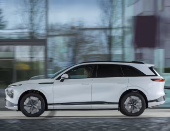 Xpeng G9 [EU-spec] '2023–pr.