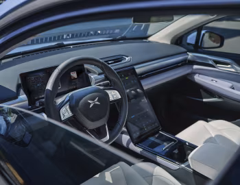 Интерьер Xpeng P5 '2021–н.в.