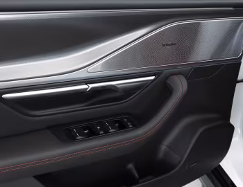 Интерьер Xpeng P7 [EU-spec] '2023–н.в.