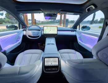 Panneau avant Xpeng P7+ [EU-spec] '2026