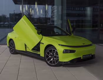 Xpeng P7 [EU-spec] '2023–pr.