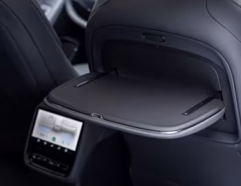 Интерьер Xpeng P7+ Performance [EU-spec] '2026
