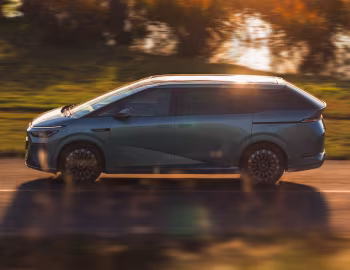 Xpeng X9 '2024–pr.