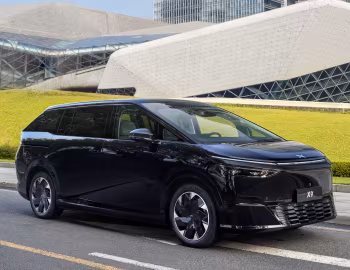 Xpeng X9 '2024–pr.
