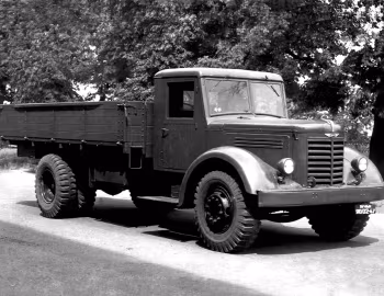 ЯАЗ-200 '08.1947–51
