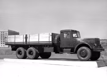 ЯАЗ-210 '1951–58