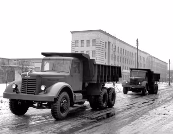 ЯАЗ-210Е '1950–58