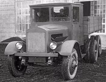 ЯГ-10 '1931–40