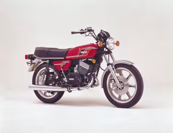 1977 Yamaha RD400 [North America] '1976–77