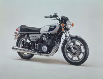 1976 Yamaha XS750 [North America]