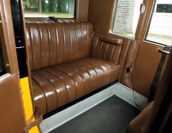 Интерьер 1923 Yellow Cab Model A-2 Brougham Taxi