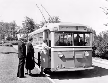 1935 Yellow Coach Model 729 Series 1