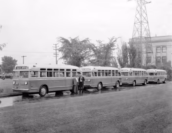 1938 Yellow Coach Model 739