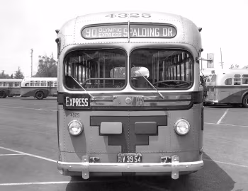 Yellow Coach TD-4502 '1940–41
