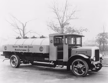 1926 Yellow Truck Type Z double deck tanker