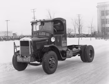 Yellow Coach '1923–44