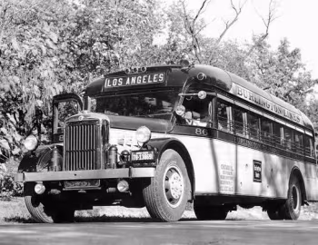 1935 Yellow Coach Model Z-CT-843