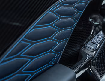 Интерьер Zenvo TSR-S '2020–25