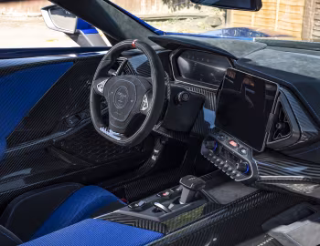 Интерьер Zenvo TSR-S '2020–25