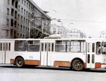 ЗиУ-682В (ХТИ 682В00) '11.1975–89