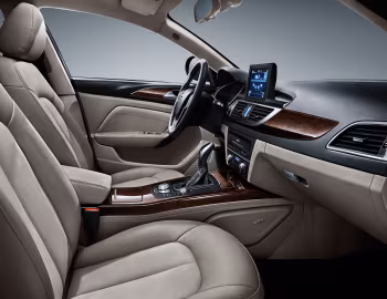 Interior Zotye Z700 '2015–18