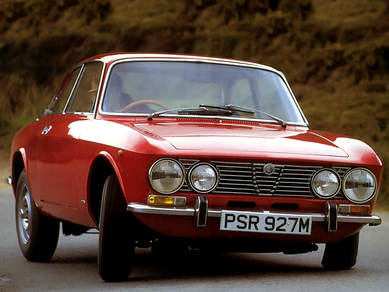 alfa_romeo_2000_gt_veloce_uk-spec_2.jpg