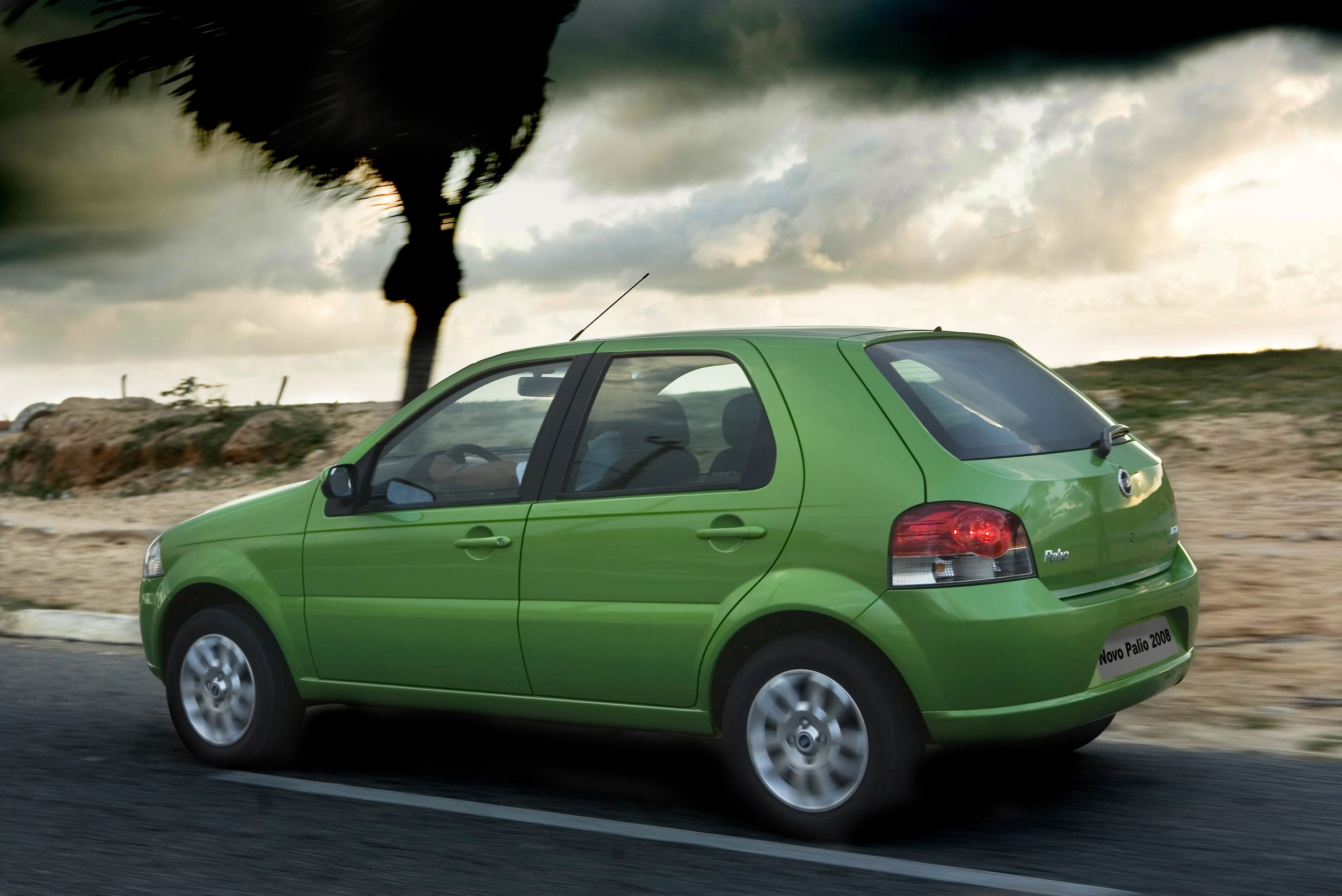 fiat_palio_5-door_9.jpeg