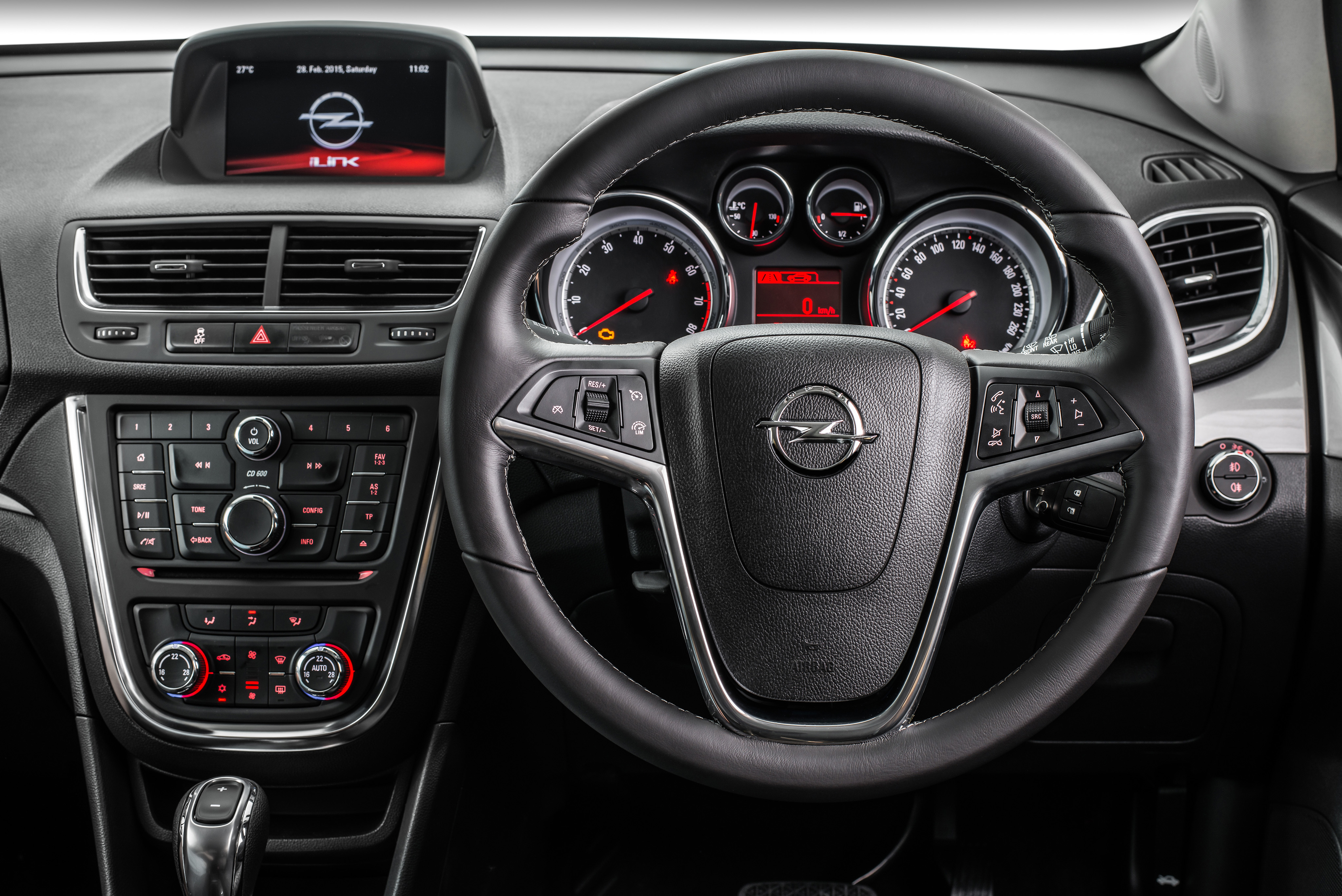 Панель opel mokka. Опель мокка 2015 года. панель опель мокка 2014. opel mokka панель. opel astra mokka.